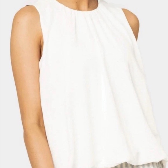 Gibson look Tops - Gibsonlook Women's  Sleeveless Bubble Hem Top Shirt Size Small White